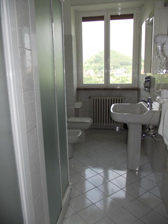 Hotel Ventolosa Villa dʼAlmè Pokoj fotografie