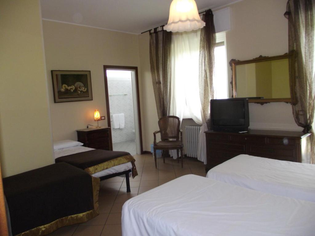 Hotel Ventolosa Villa dʼAlmè Pokoj fotografie